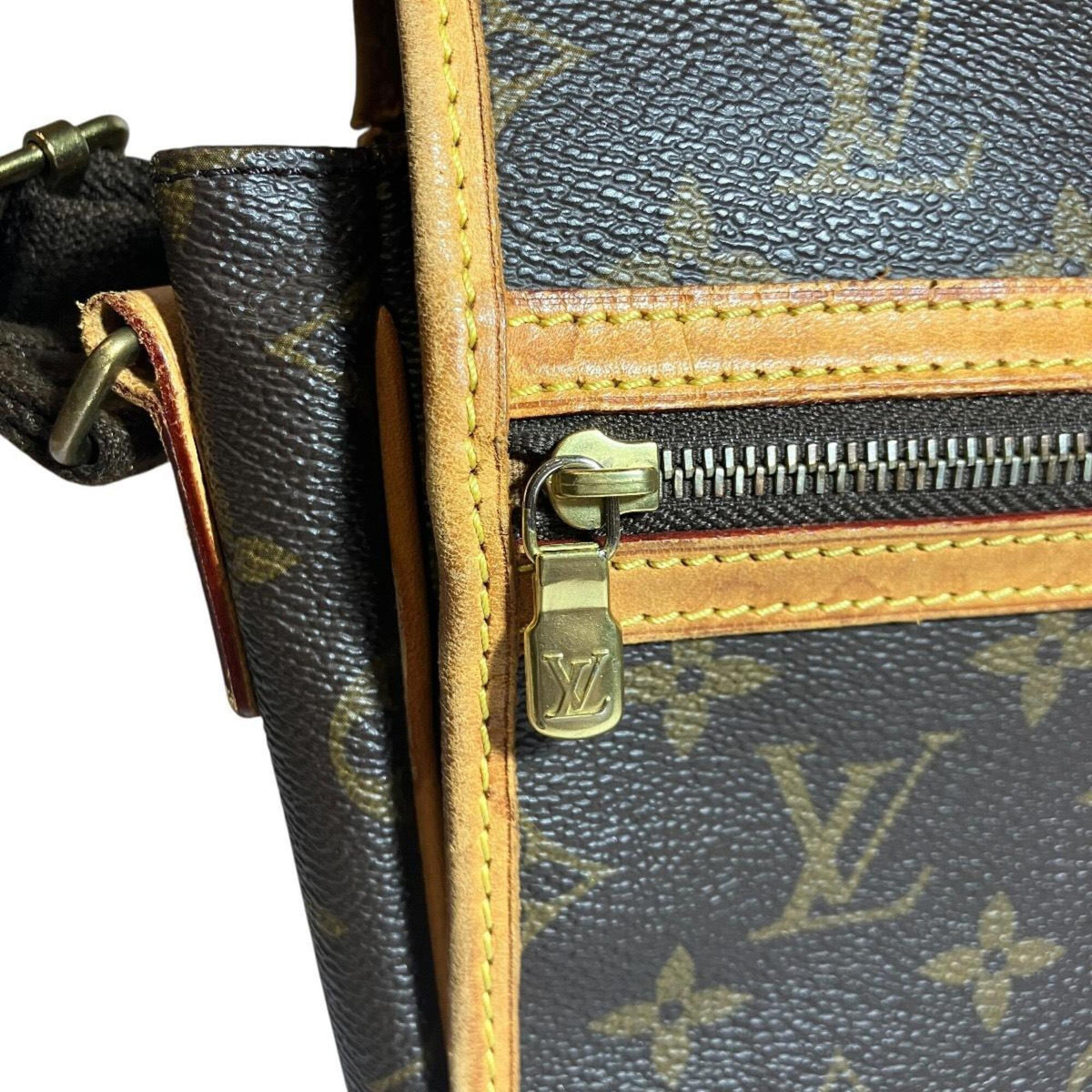 Bosphore Messenger Bag Monogram Canvas PM