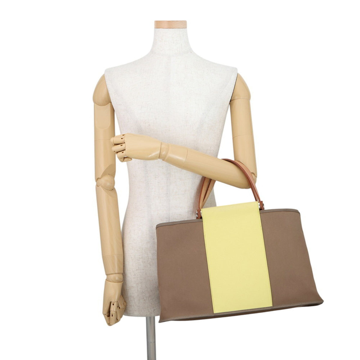 Cabag Elan Toile and Leather 39