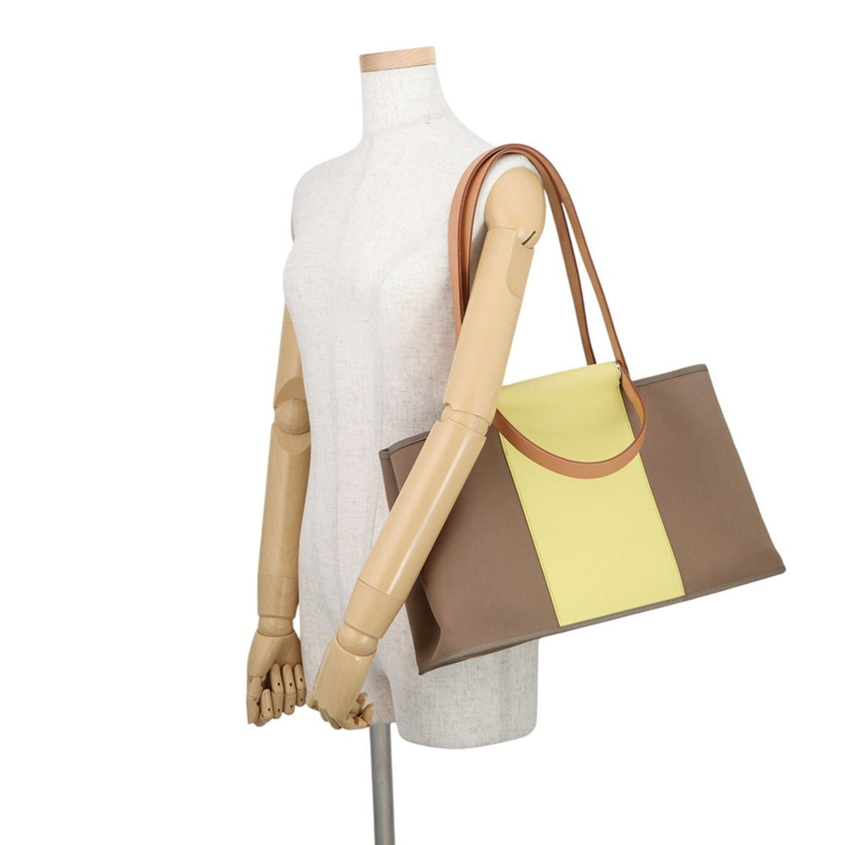 Cabag Elan Toile and Leather 39