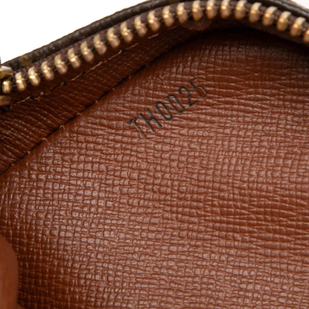 Amazone Bag Monogram Canvas