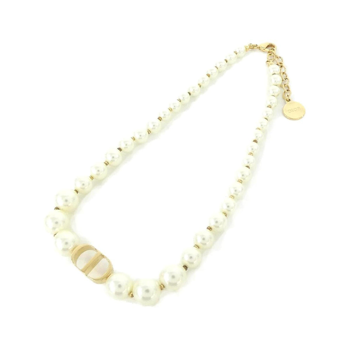 30 Montaigne Pendant Necklace Gold White