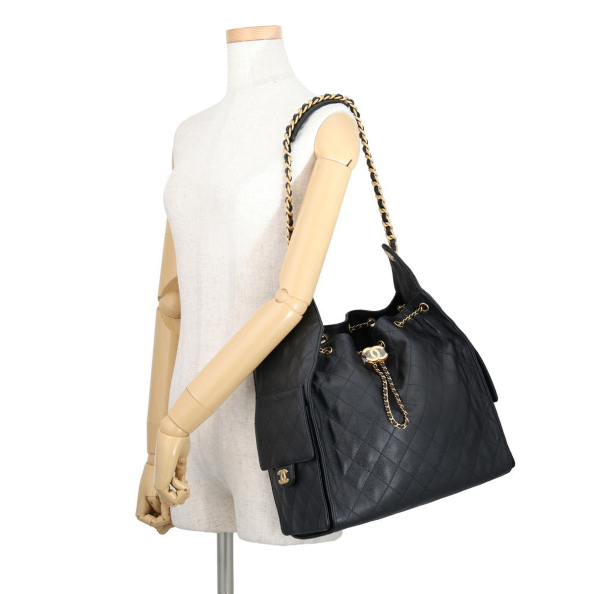 25 Hobo Bag Quilted Caviar Medium
