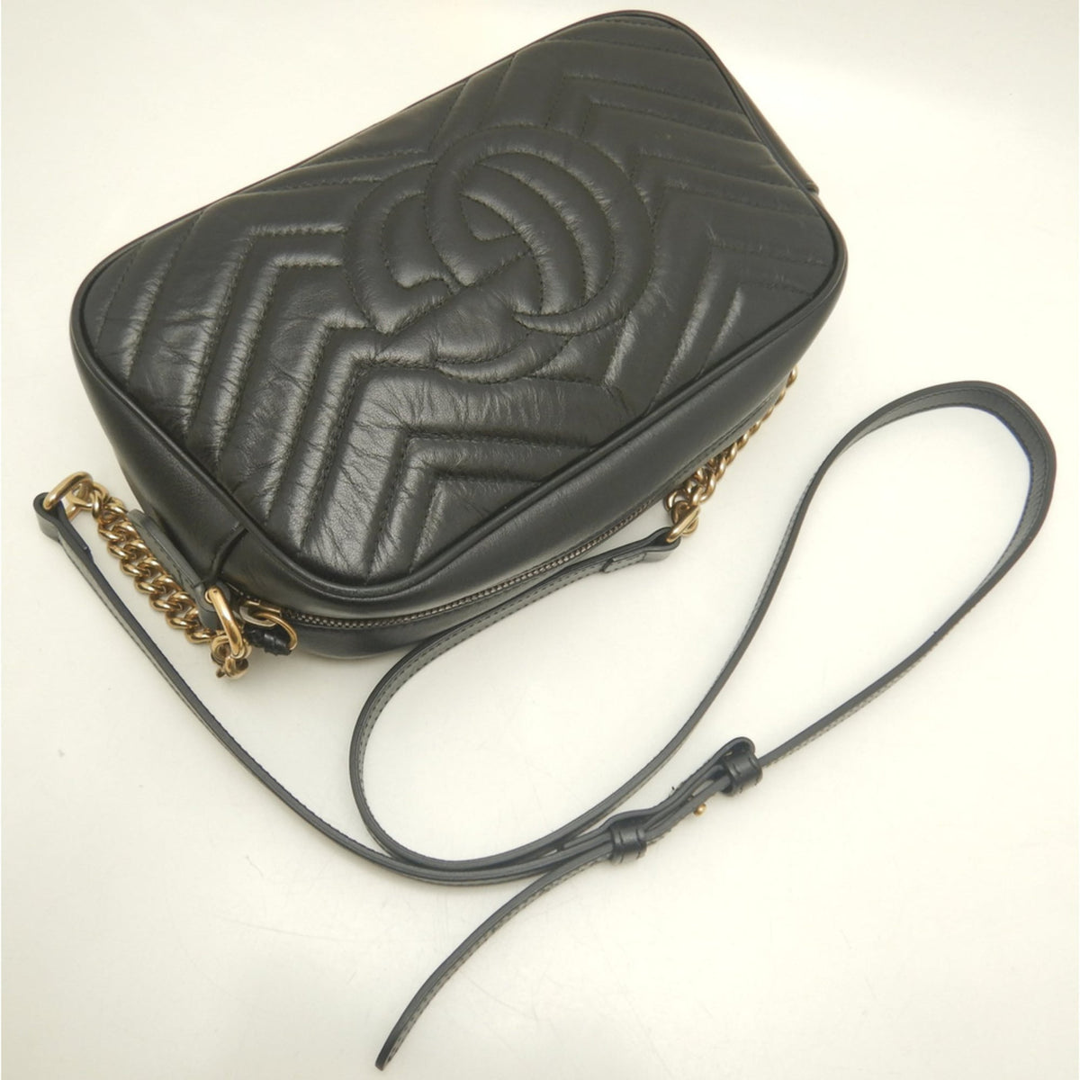 GG Marmont Shoulder Bag Matelasse Leather Small
