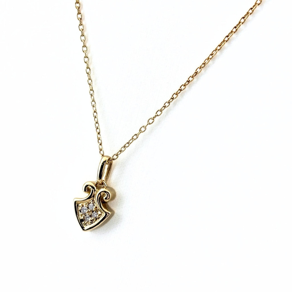 Pendant Necklace 18K Yellow Gold with Small Diamonds