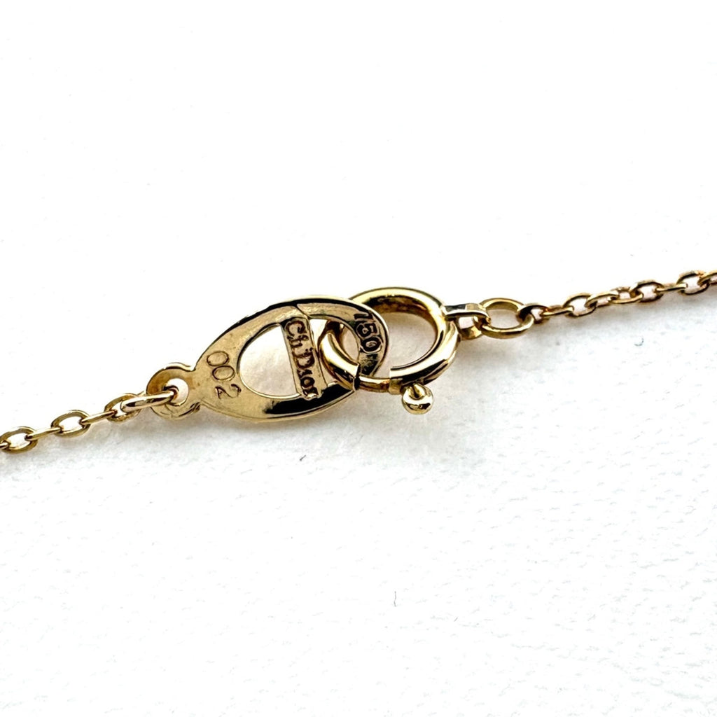 Pendant Necklace 18K Yellow Gold with Small Diamonds