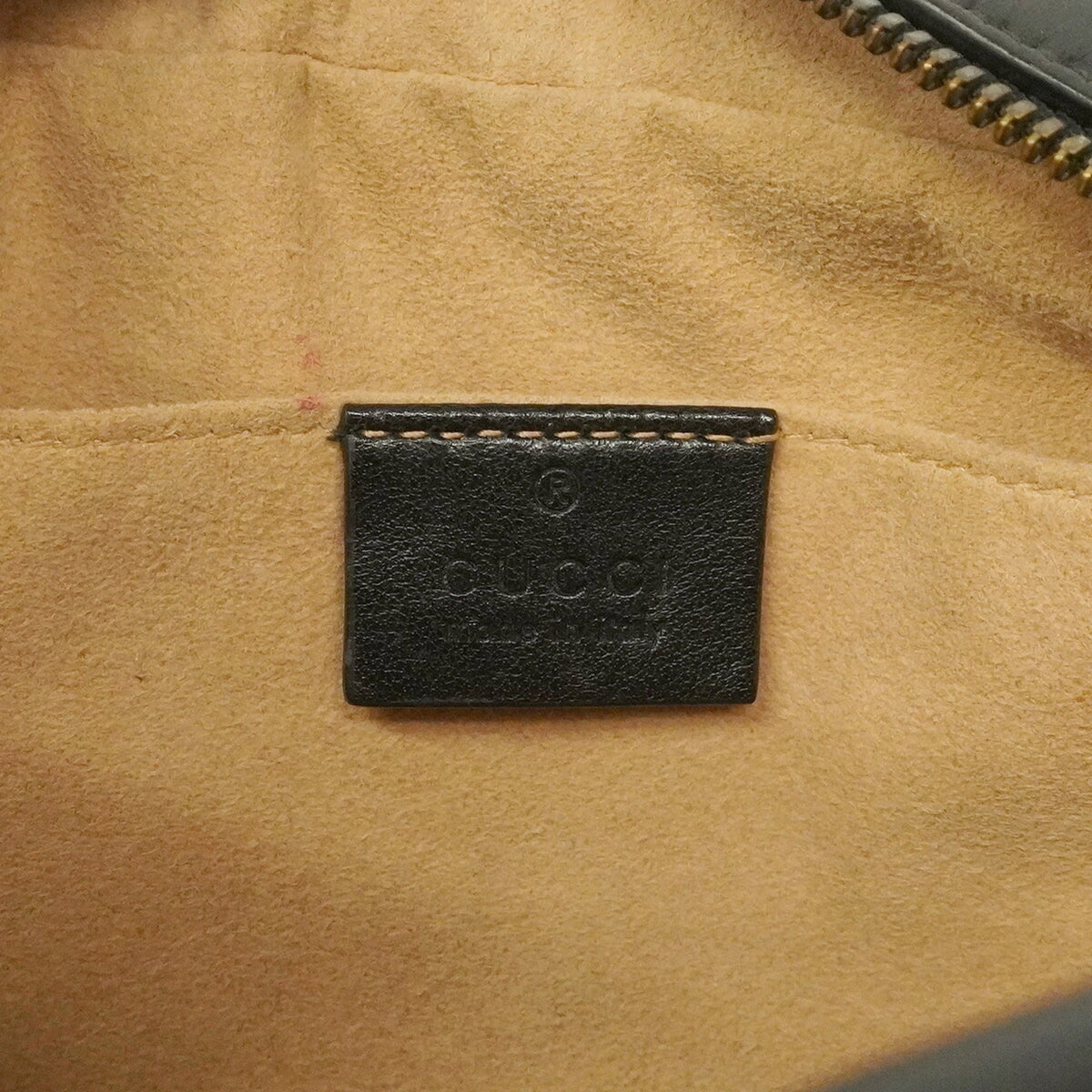 GG Marmont Shoulder Bag Matelasse Leather Small