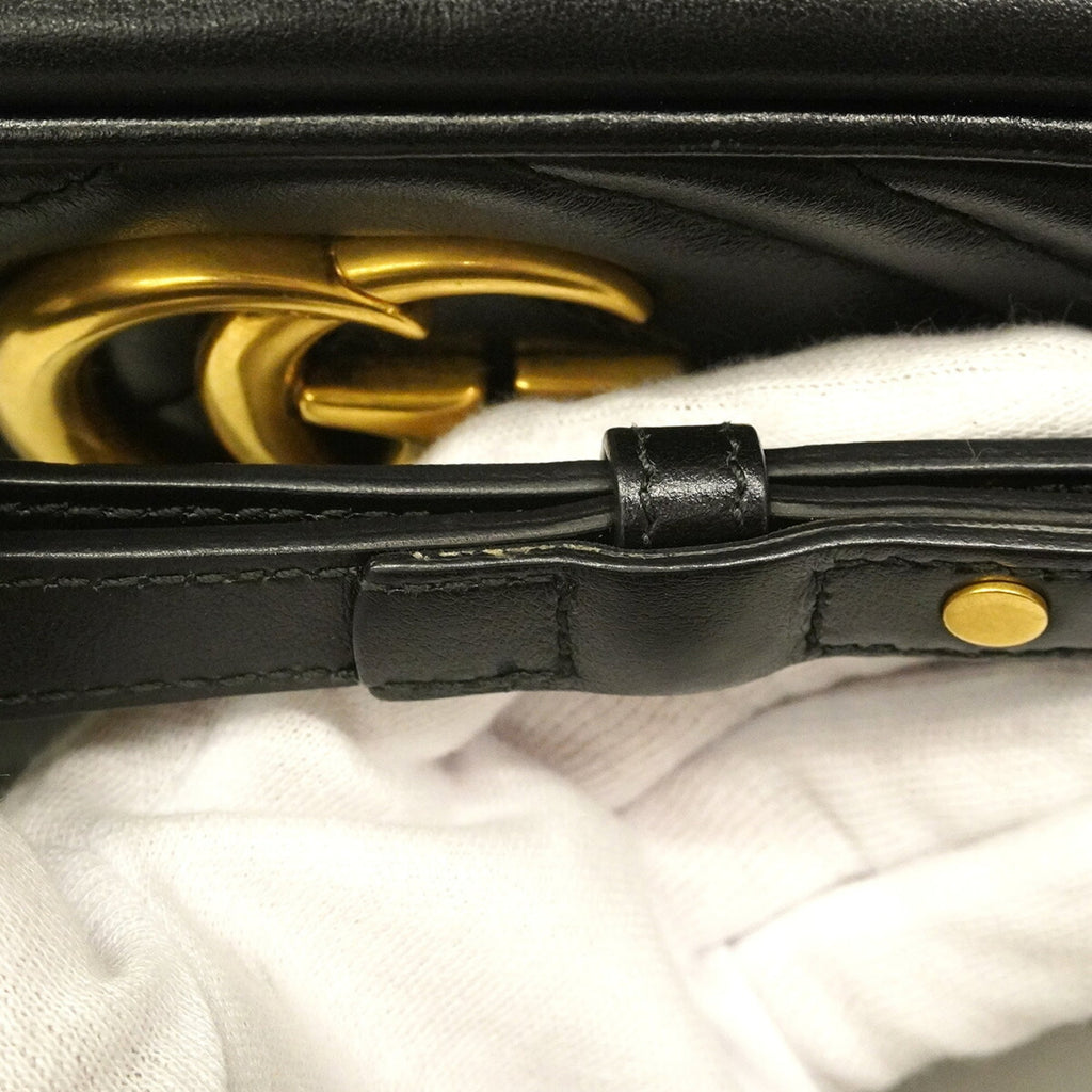 GG Marmont Shoulder Bag Matelasse Leather Small