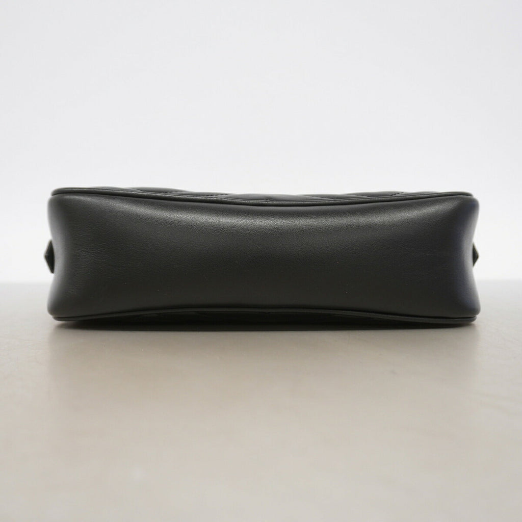 GG Marmont Shoulder Bag Matelasse Leather Small