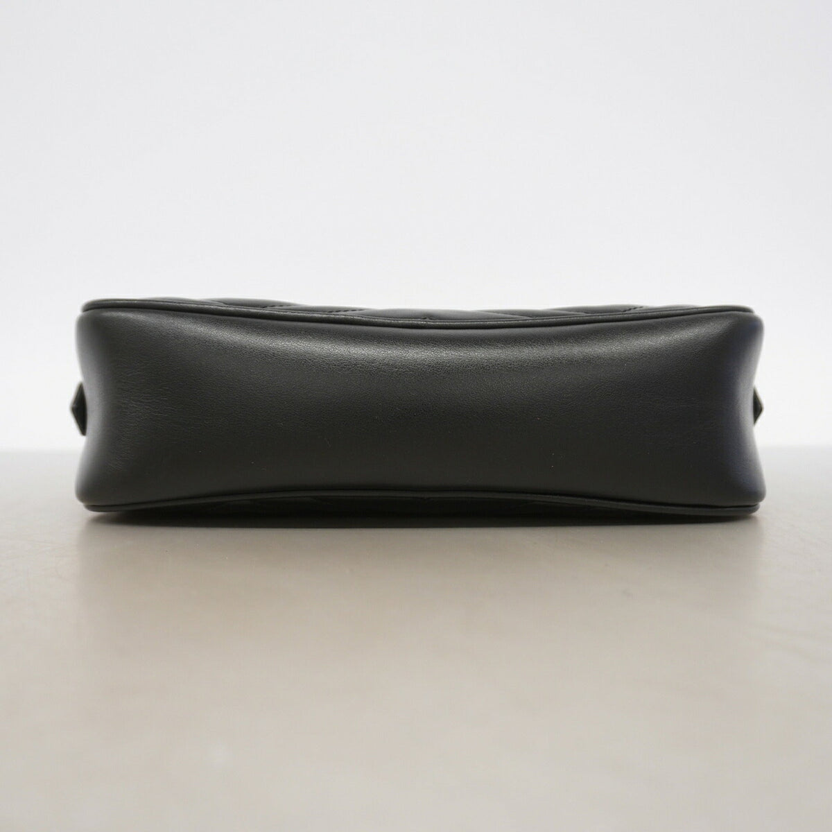 GG Marmont Shoulder Bag Matelasse Leather Small