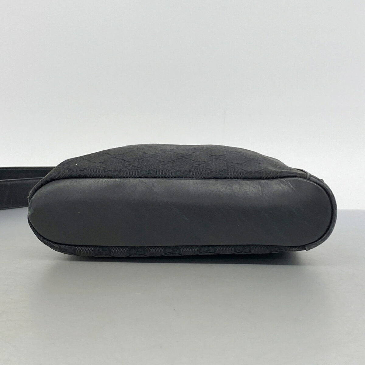 Jolicoeur Messenger Bag GG Canvas