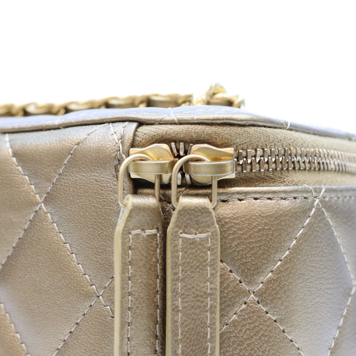 All Slide Long Vanity Case with Chain Quilted Lambskin Small