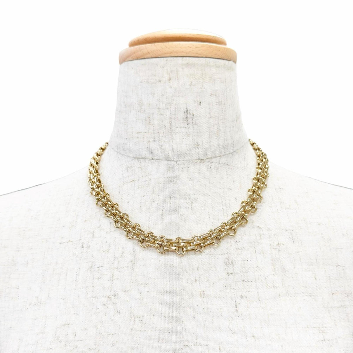 Vintage Necklace Gold