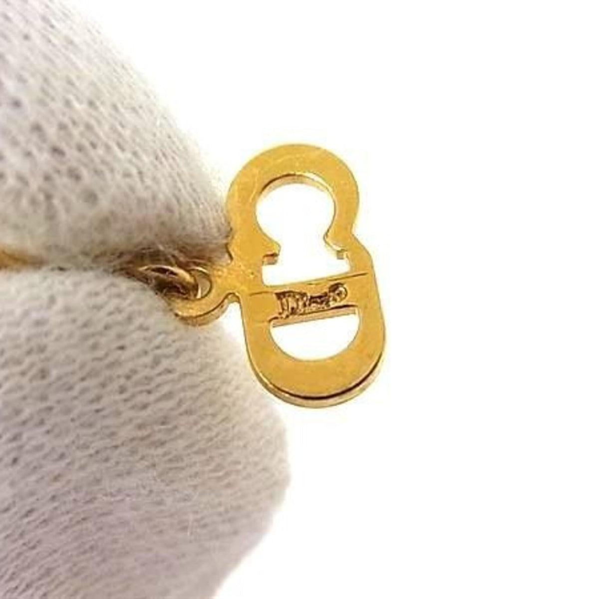 Heart Pendant Necklace Gold Metal