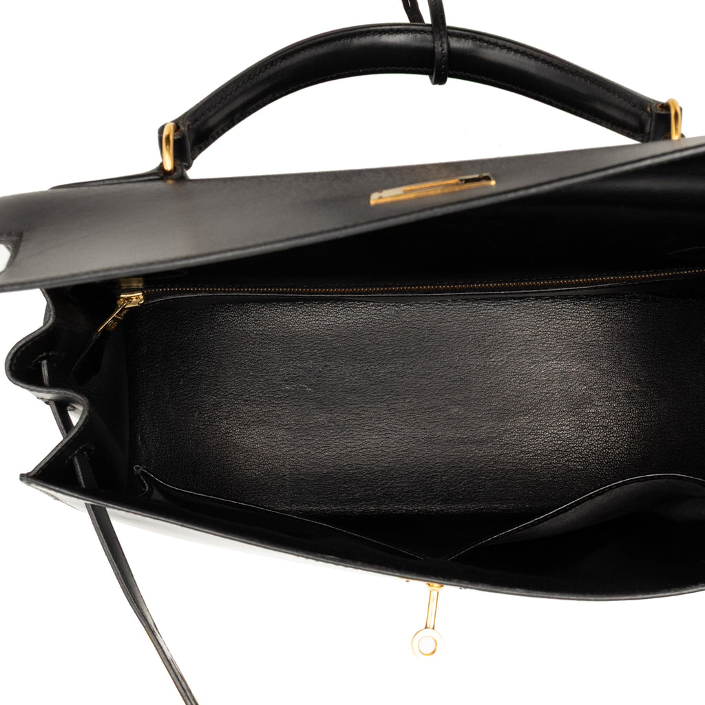 Kelly Handbag Black Box Calf with Gold Hardware 32