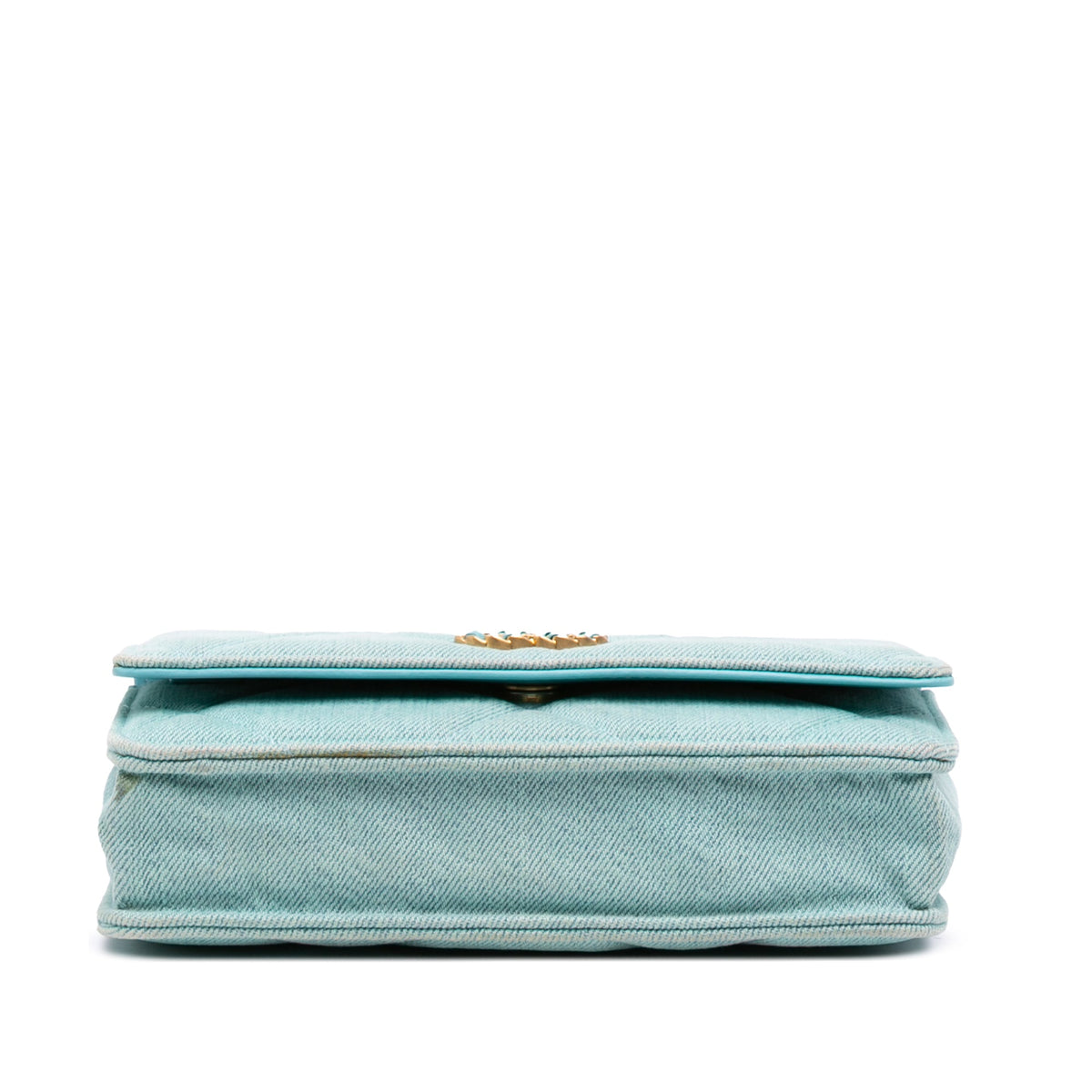 19 Wallet on Chain Quilted Denim