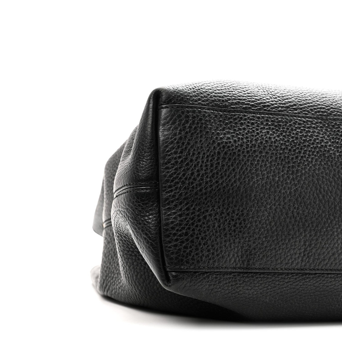 Pebbled Calfskin Medium Soho Chain Shoulder Bag Black