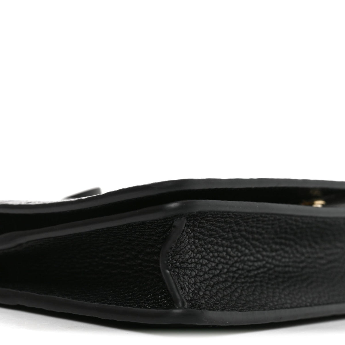 GG Grainy Calfskin Emblem Wallet On Chain Black