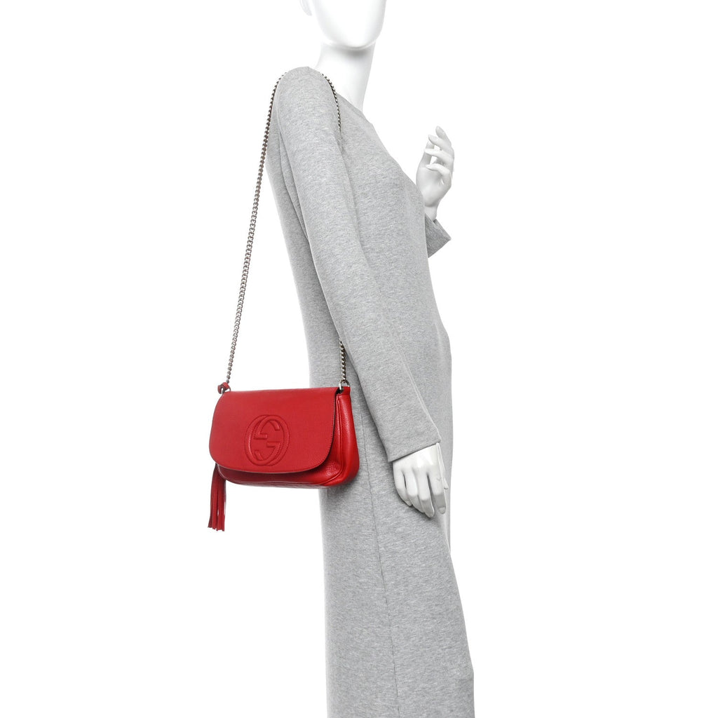 Pebbled Calfskin Medium Soho Flap Crossbody Tabasco Red