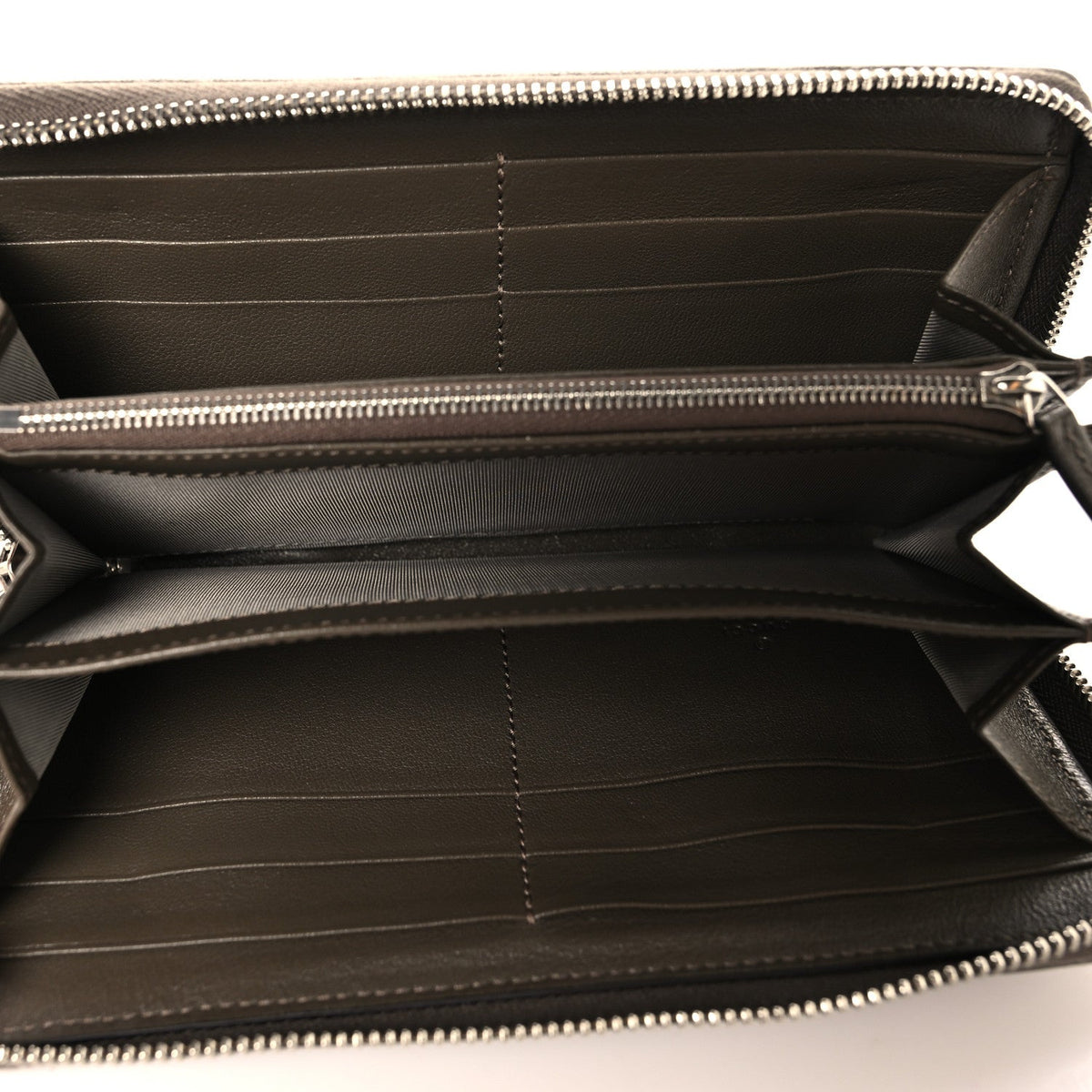 Sakai Be Green Calfskin Diagonal Stitched Blondie Zip Wallet Cuir