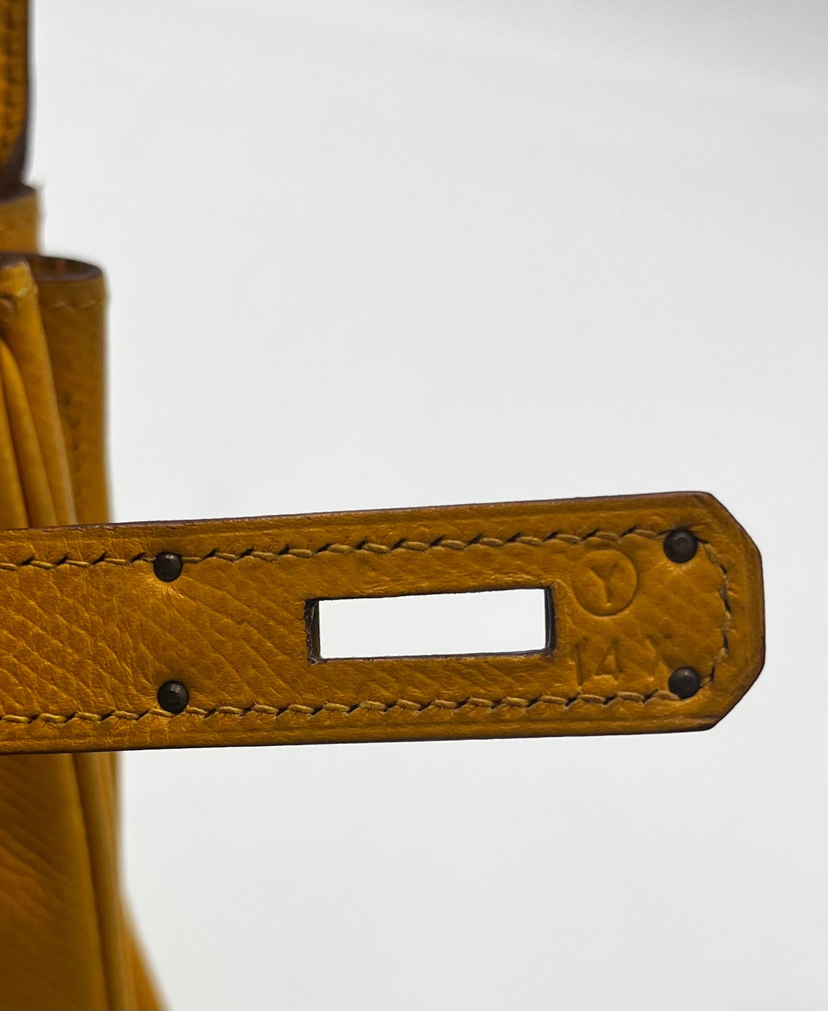 Kelly Handbag Brown Courchevel with Gold Hardware 28